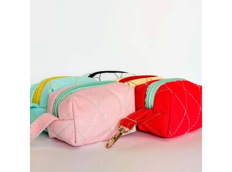 Mini Quilted Bags, Dog Bag Holder, Zipper Bag, Mini Bag Red