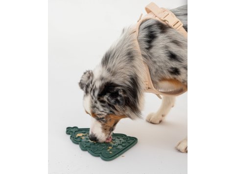 Christmas Tree Enrichment Lick Mat with Silicone Spatula