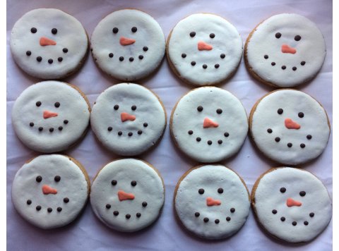 Snowman Faces Dog Treats (Pre-Book)