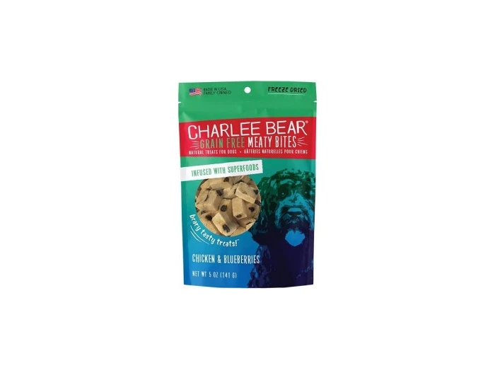 Charlee Bear Dog Meaty Bites Chicken & Blueberry 5oz.